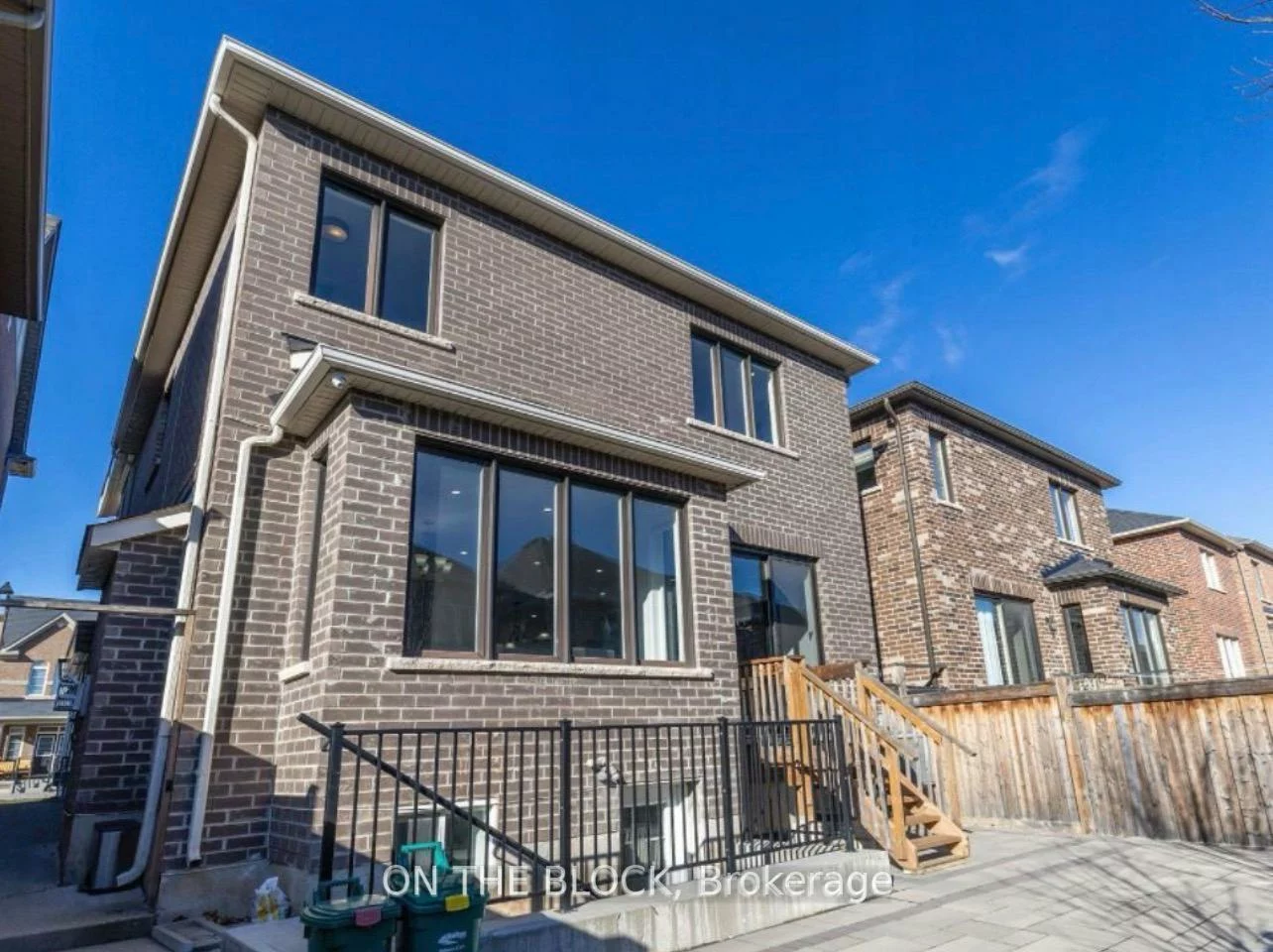 362, North Park Blvd, 1008 - GO Glenorchy, Oakville