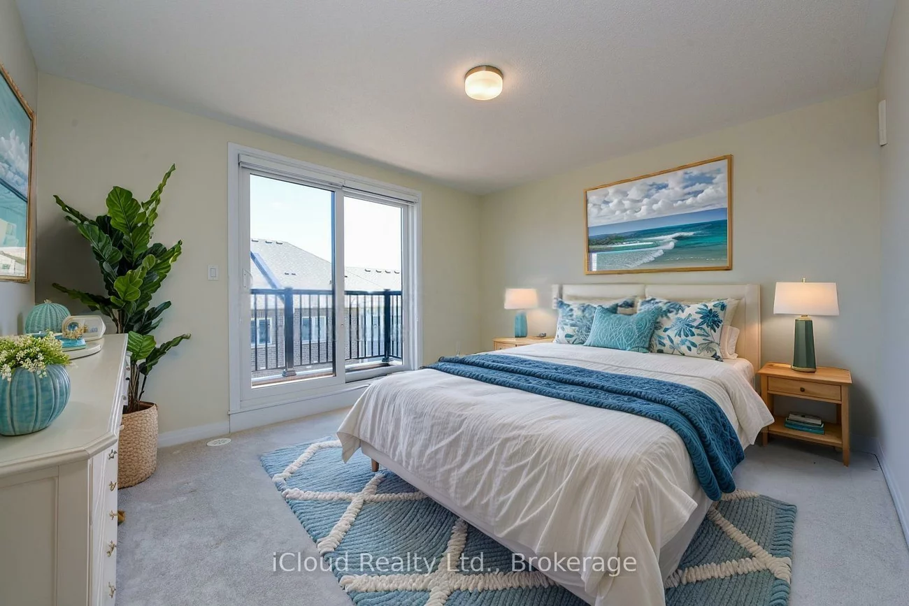 3523, Post, 1008 - GO Glenorchy, Oakville