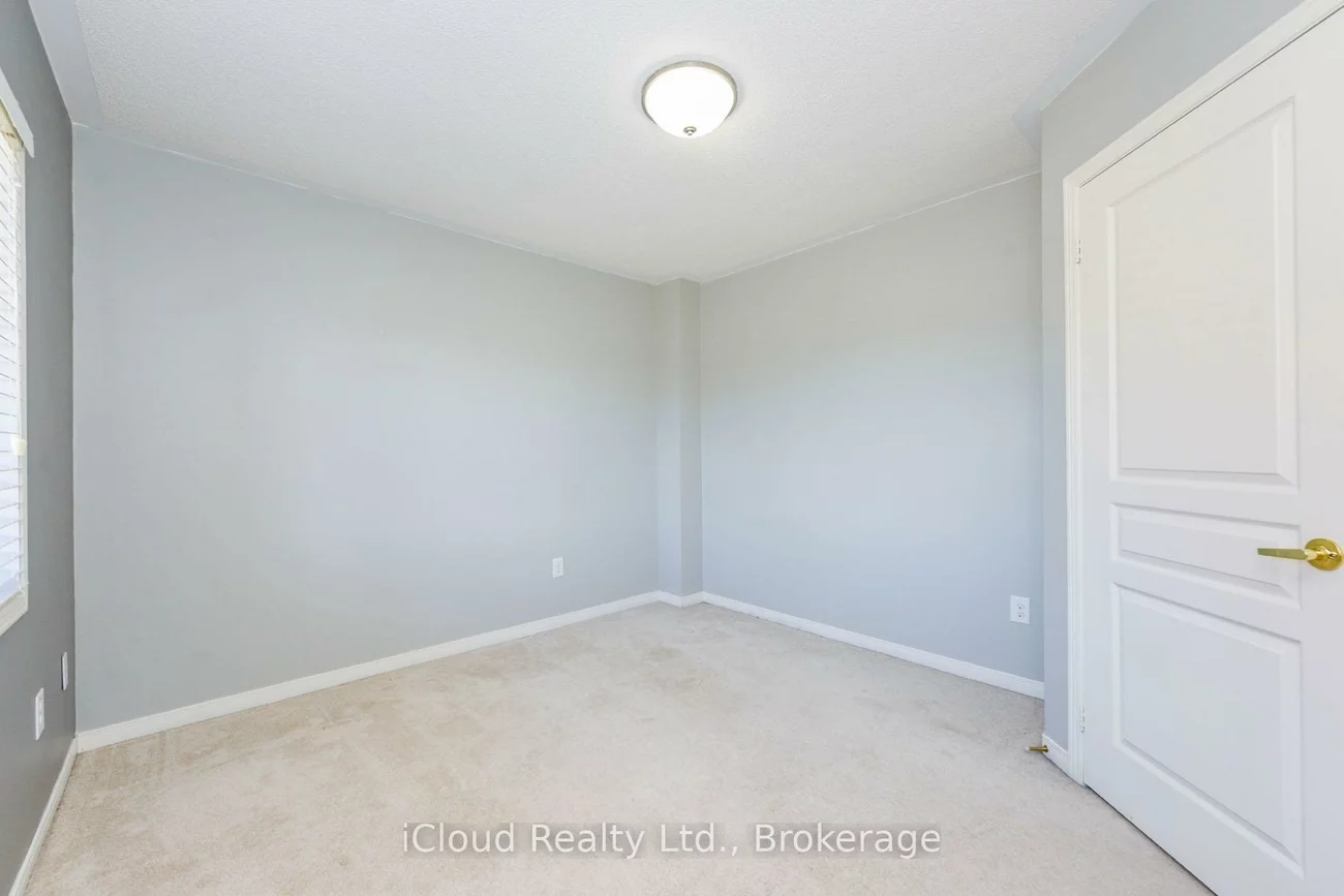 3523, Post, 1008 - GO Glenorchy, Oakville
