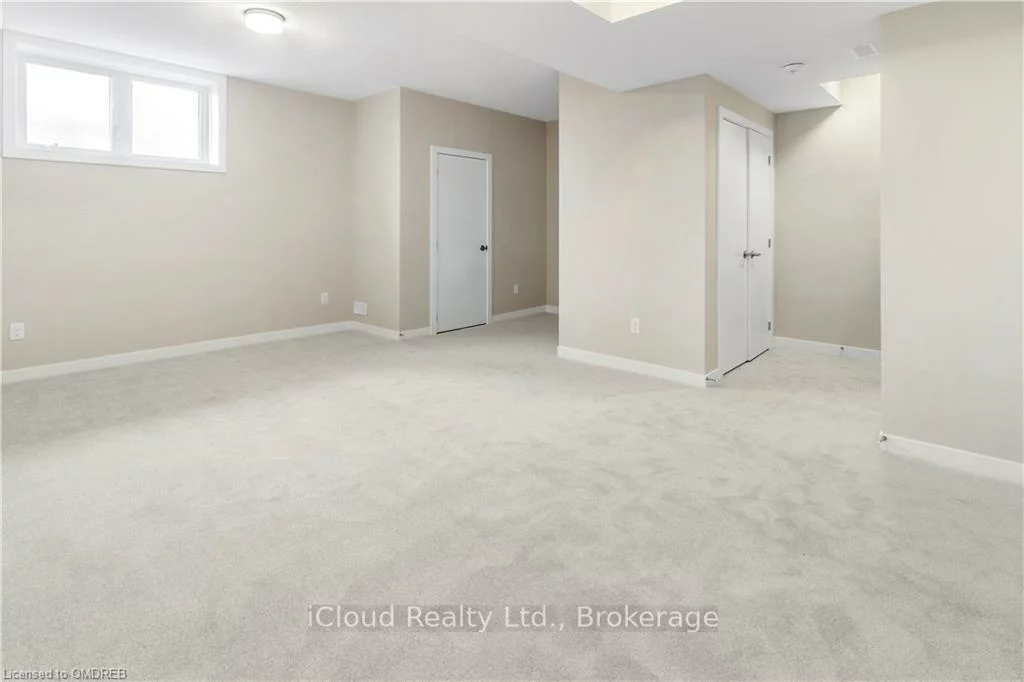 3523, Post, 1008 - GO Glenorchy, Oakville