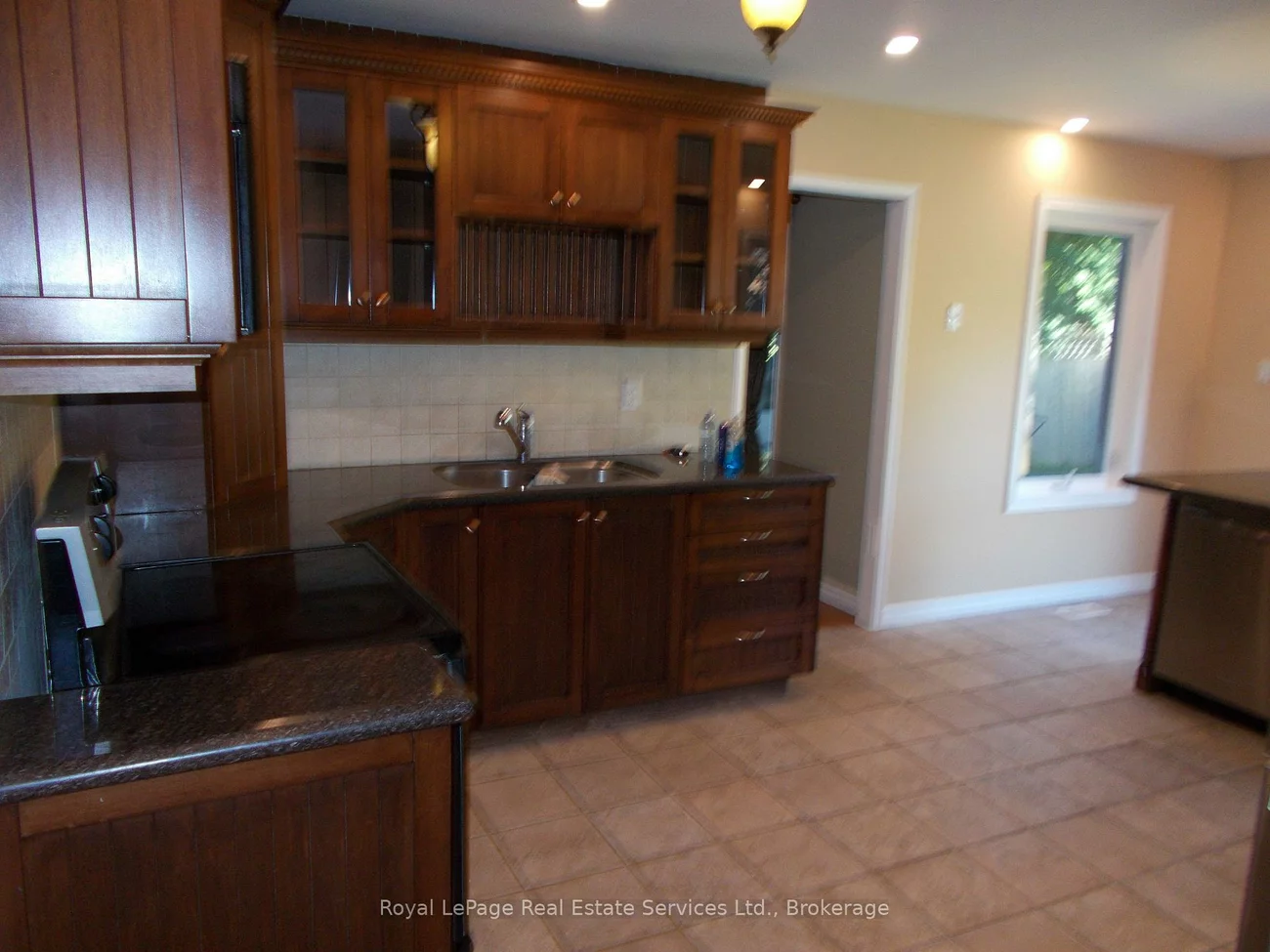 2208, Golden Briar, 1018 - WC Wedgewood Creek, Oakville