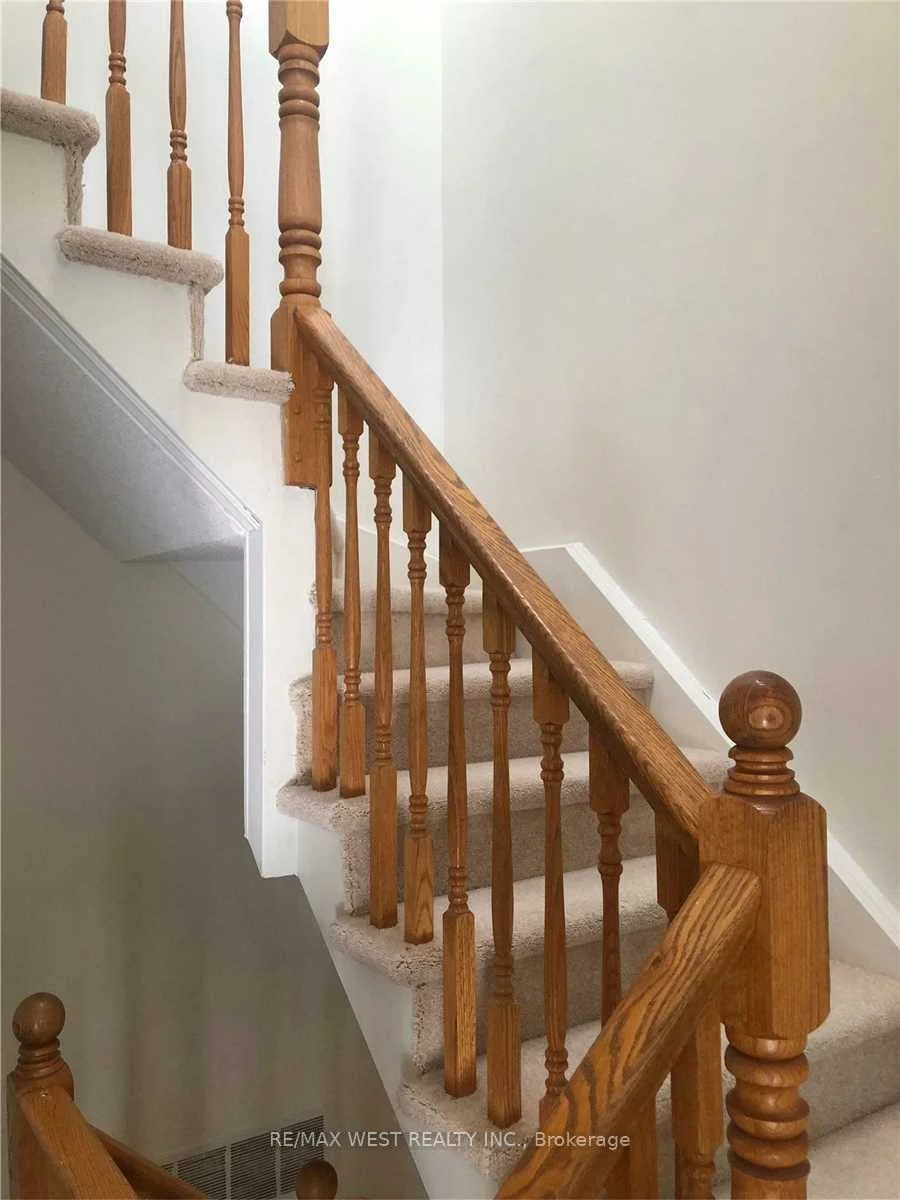 2295, Marine, 1001 - BR Bronte, Oakville