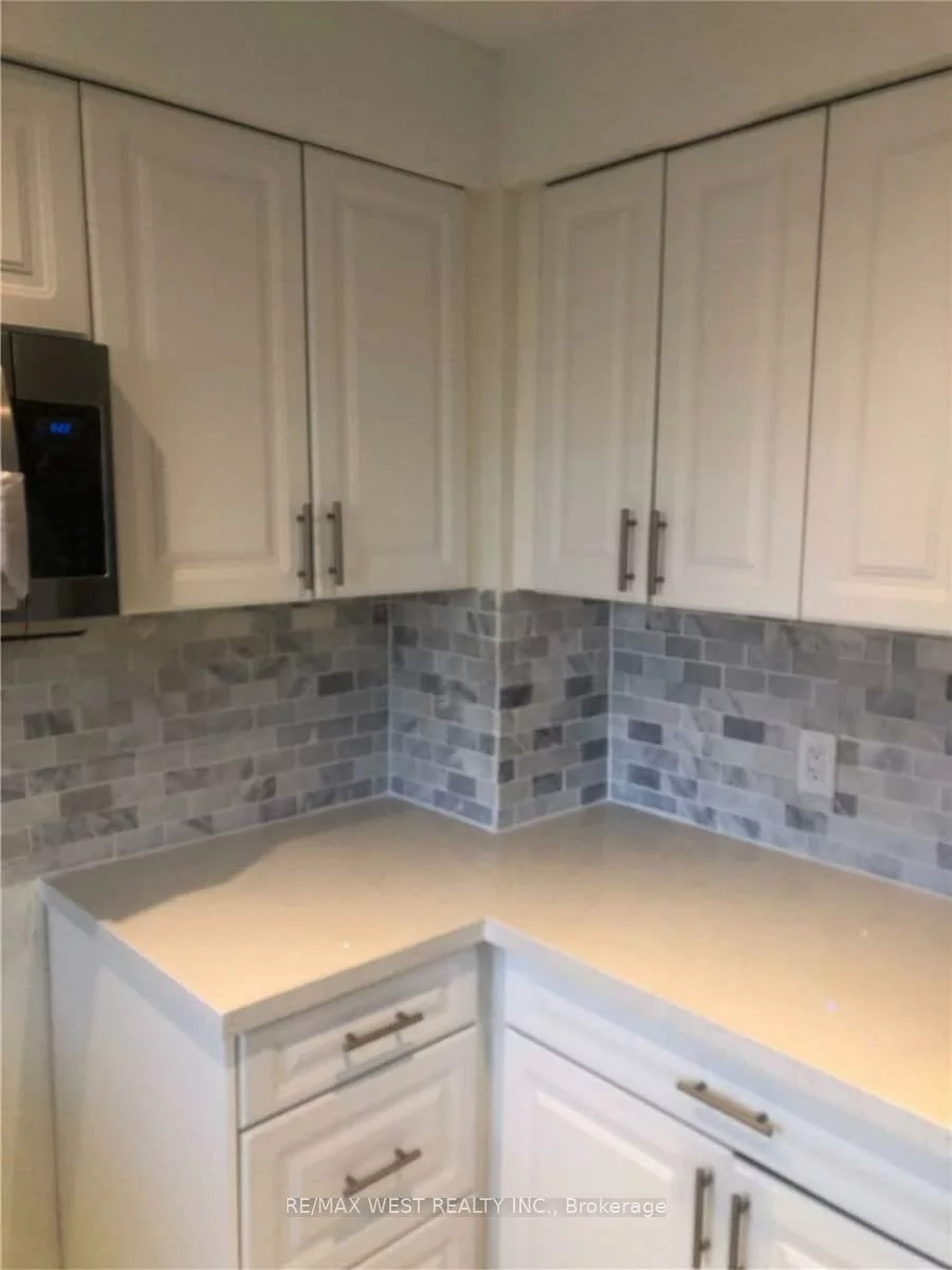 2295, Marine, 1001 - BR Bronte, Oakville