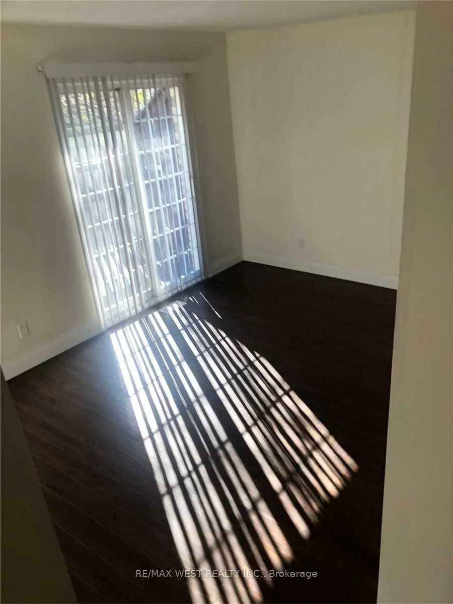 2295, Marine, 1001 - BR Bronte, Oakville