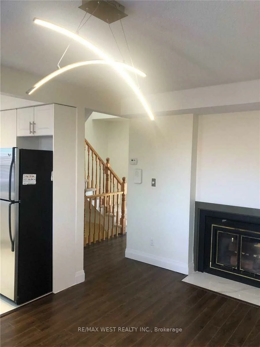 2295, Marine, 1001 - BR Bronte, Oakville