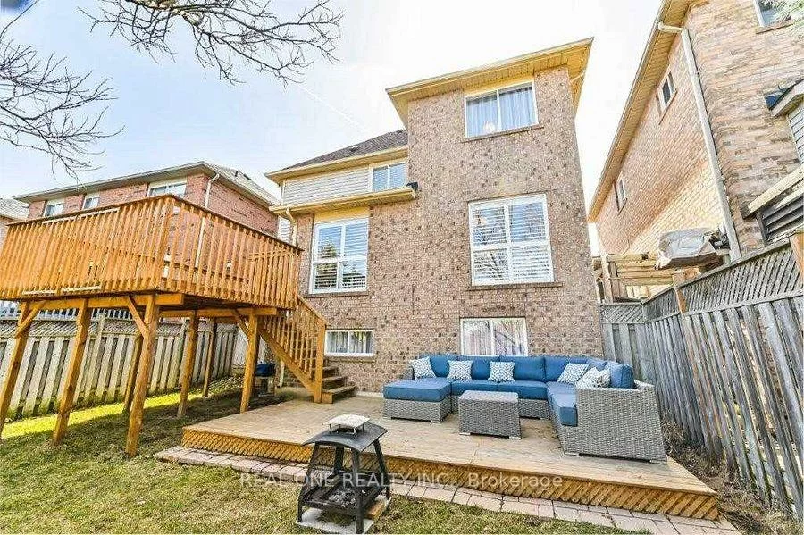 2380, Guildstone, 1022 - WT West Oak Trails, Oakville