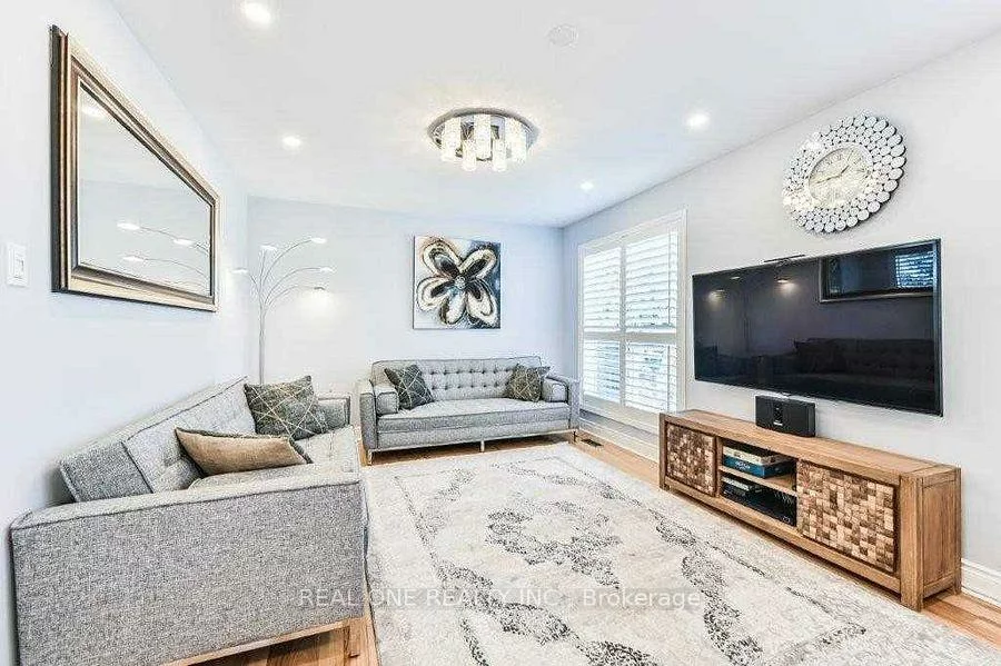 2380, Guildstone, 1022 - WT West Oak Trails, Oakville