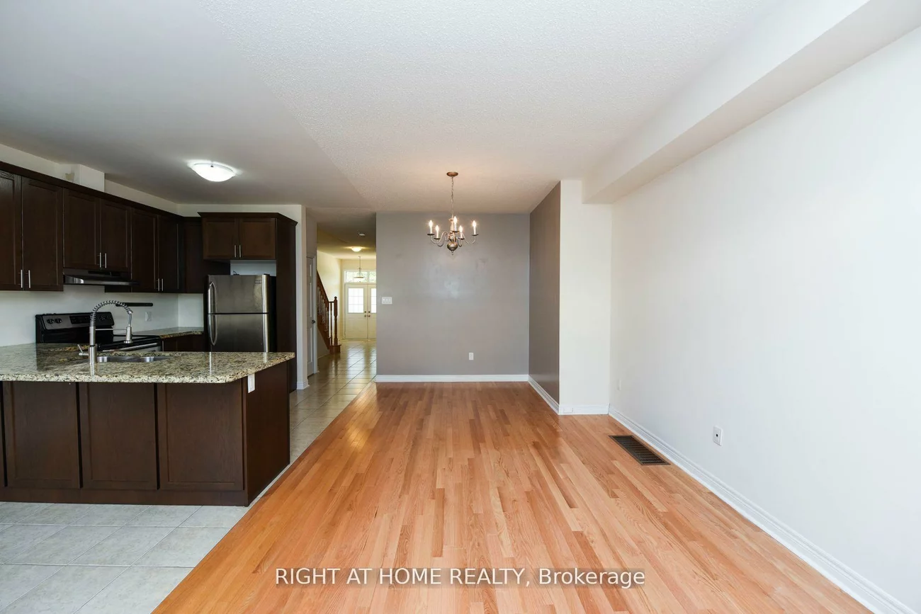 245, Sarah Cline, 1008 - GO Glenorchy, Oakville