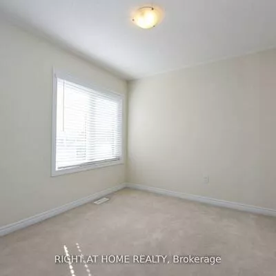 245, Sarah Cline, 1008 - GO Glenorchy, Oakville