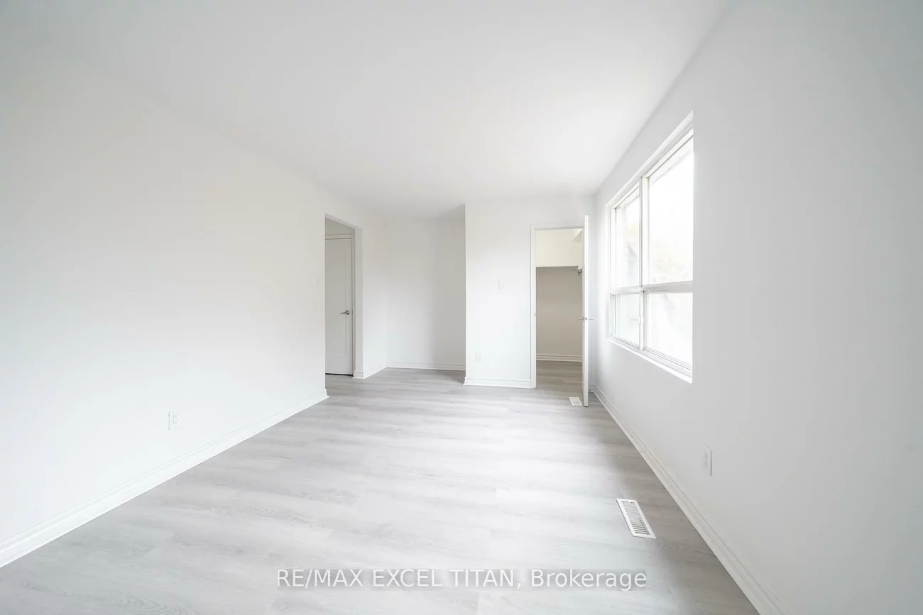 1285, White Oaks, 1005 - FA Falgarwood, Oakville