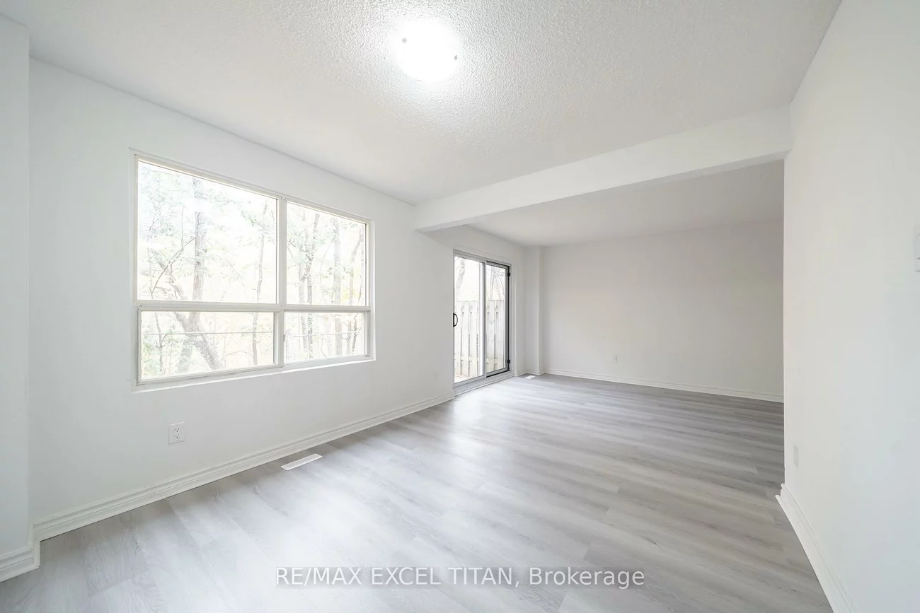 1285, White Oaks, 1005 - FA Falgarwood, Oakville