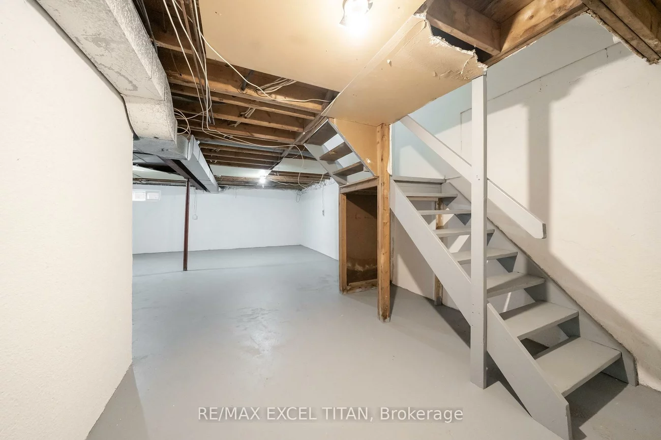 1285, White Oaks, 1005 - FA Falgarwood, Oakville