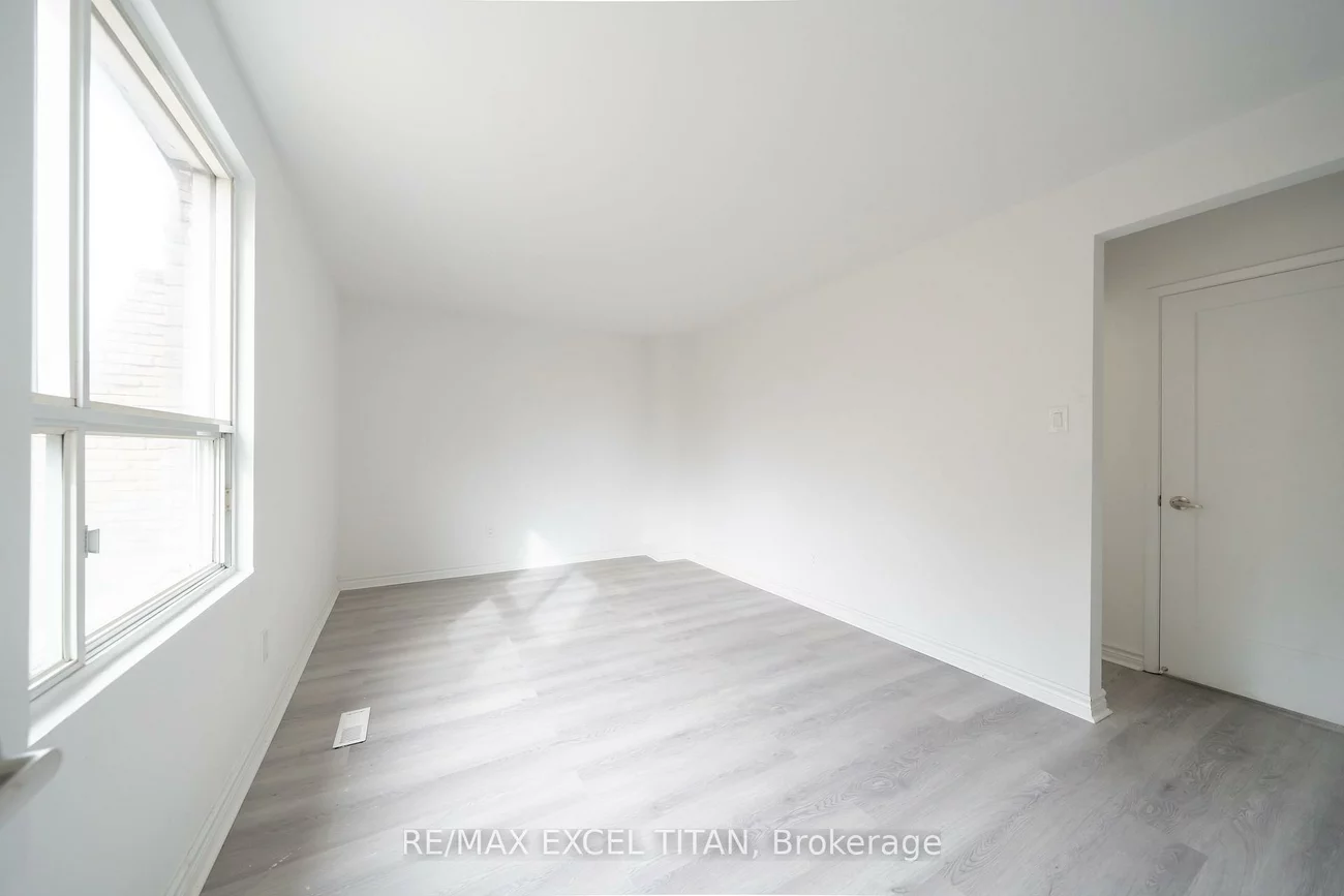 1285, White Oaks, 1005 - FA Falgarwood, Oakville