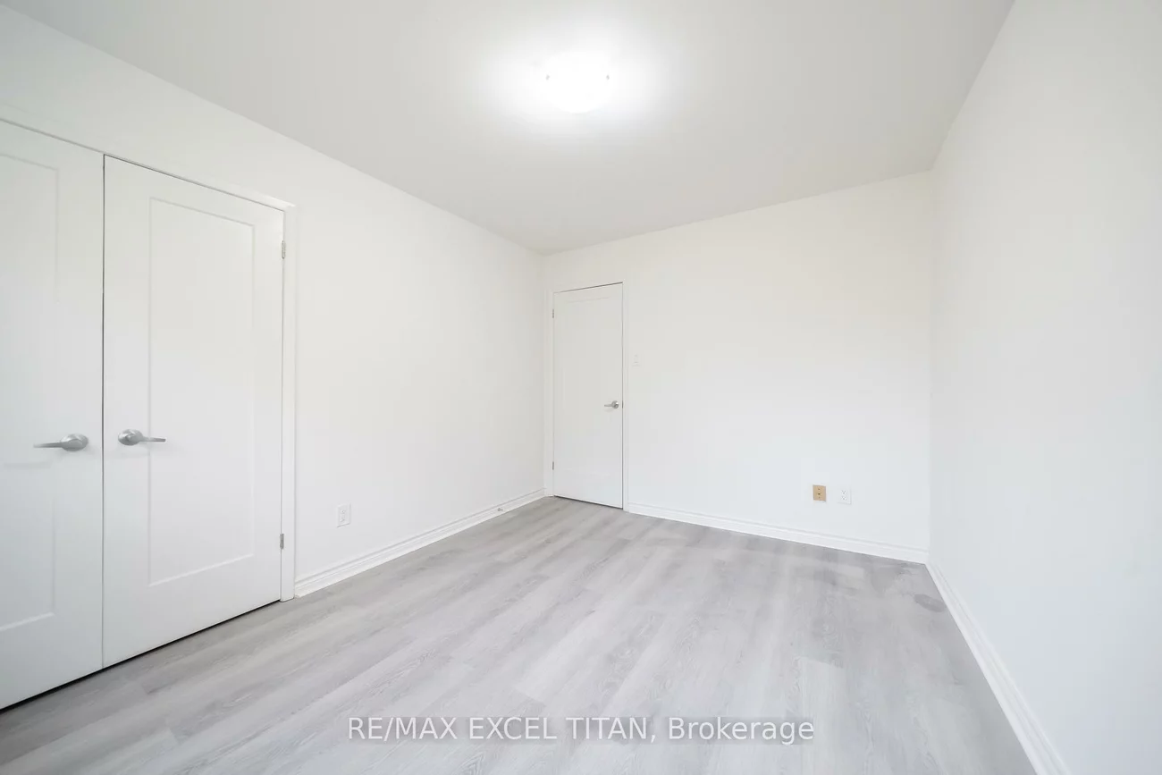 1285, White Oaks, 1005 - FA Falgarwood, Oakville
