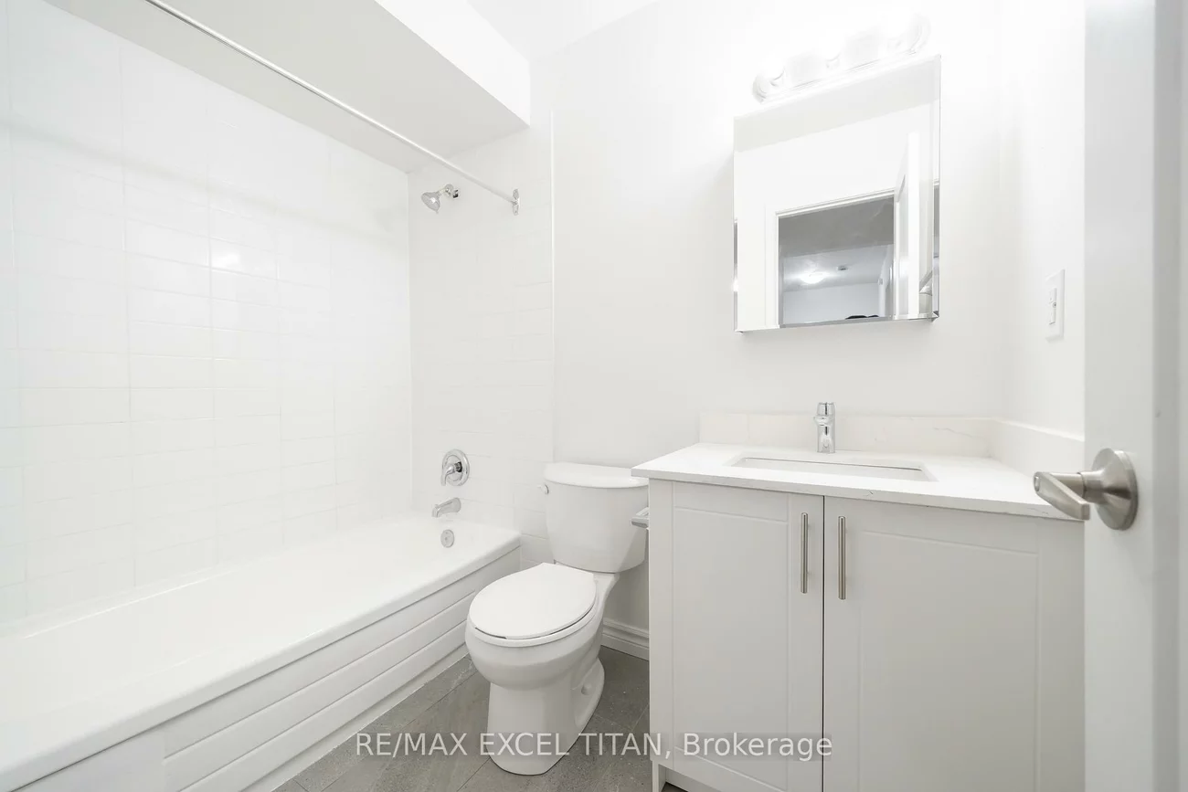 1285, White Oaks, 1005 - FA Falgarwood, Oakville