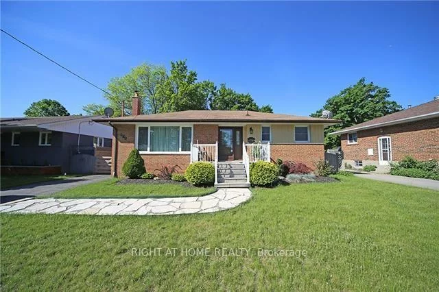 580, Taplow, 1020 - WO West, Oakville