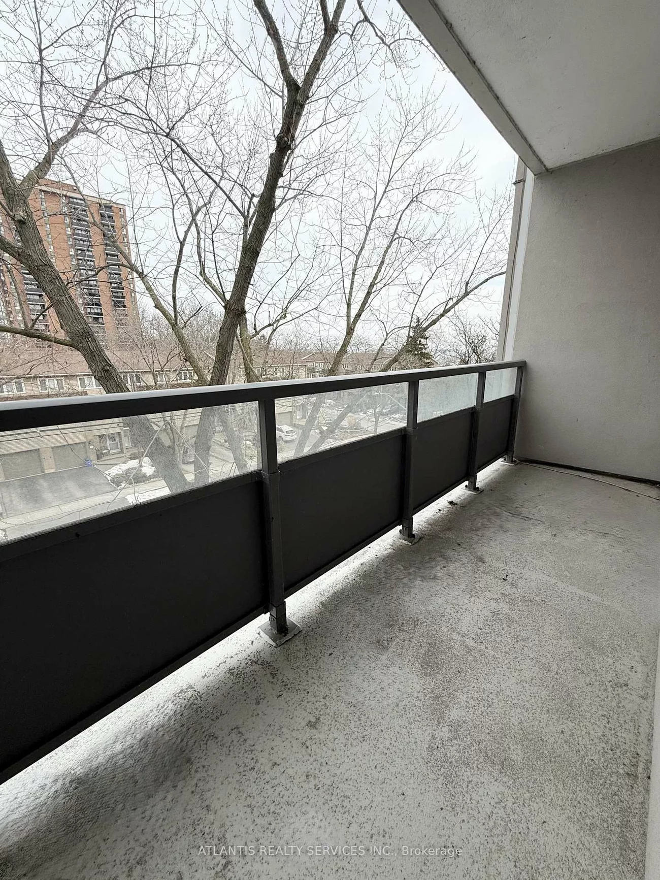 50, East, 1001 - BR Bronte, Oakville