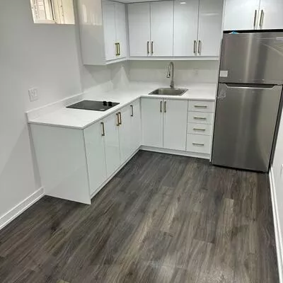 1334, Kobzar, 1012 - NW Northwest, Oakville