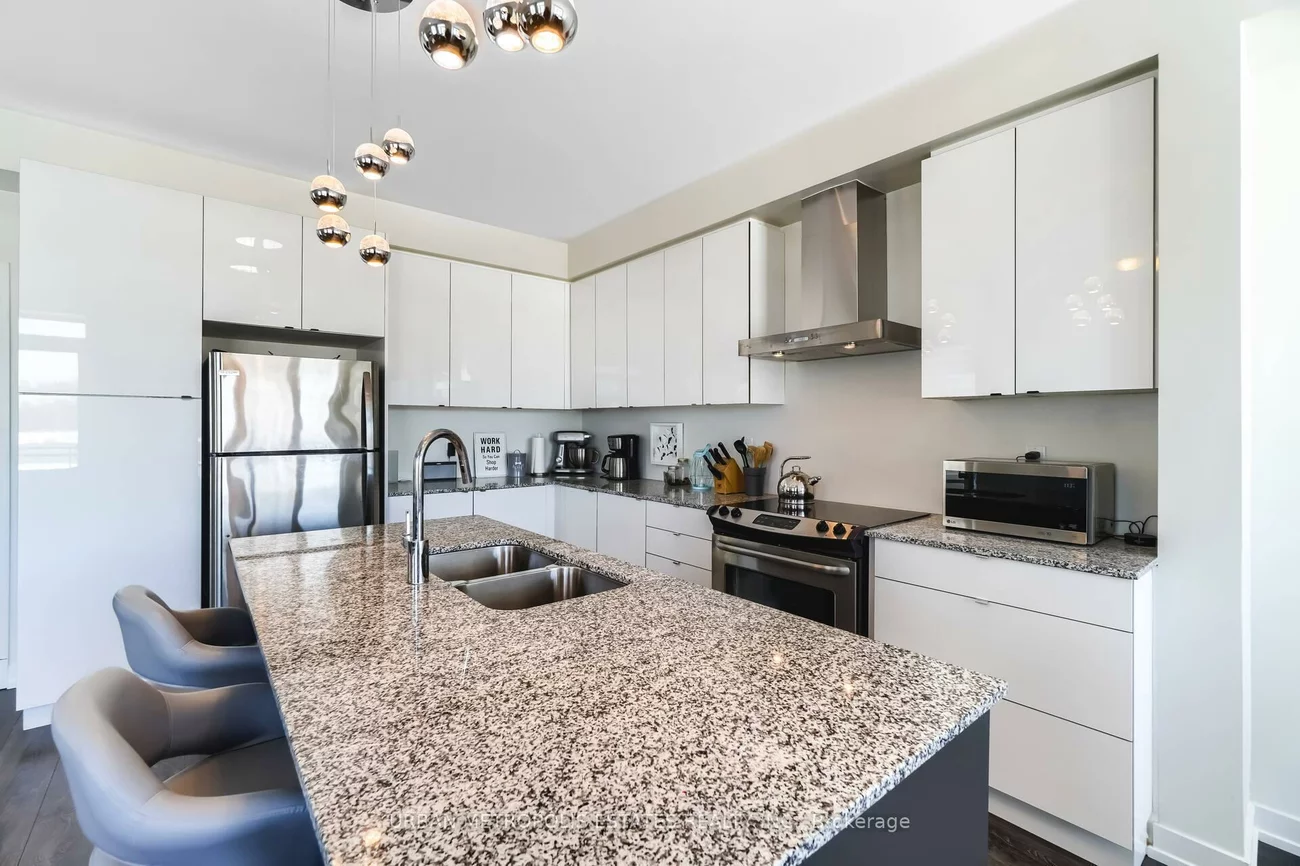 3199, Mintwood, 1008 - GO Glenorchy, Oakville