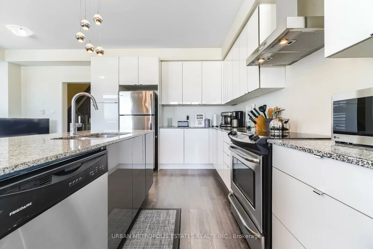 3199, Mintwood, 1008 - GO Glenorchy, Oakville