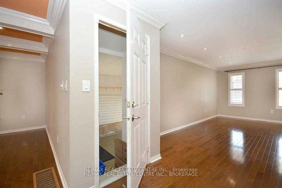 2343, Pine Glen, 1019 - WM Westmount, Oakville