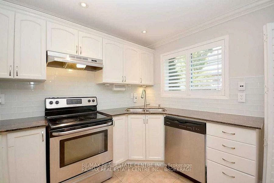 2343, Pine Glen, 1019 - WM Westmount, Oakville