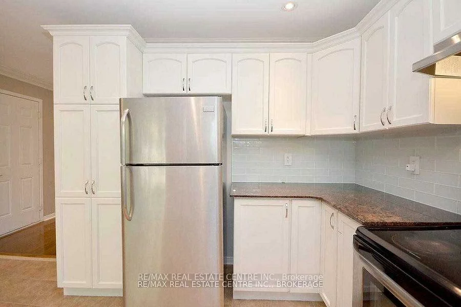2343, Pine Glen, 1019 - WM Westmount, Oakville