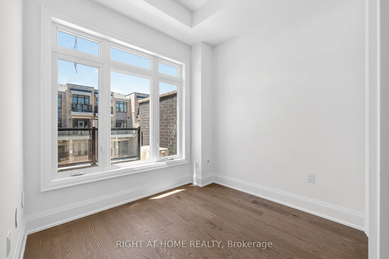 3311, Azam, 1008 - GO Glenorchy, Oakville