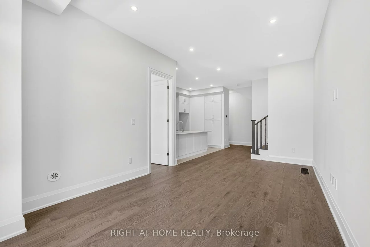 3311, Azam, 1008 - GO Glenorchy, Oakville