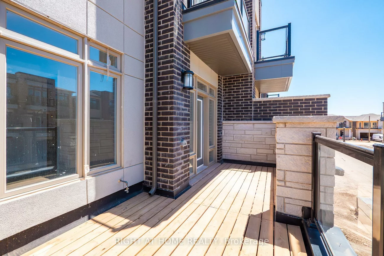 3311, Azam, 1008 - GO Glenorchy, Oakville