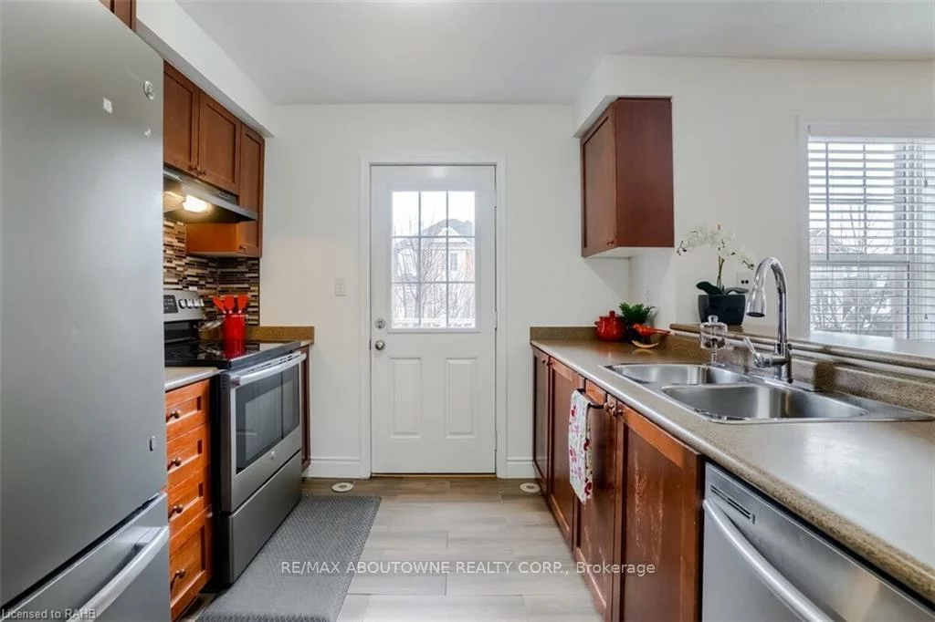 3057, DEWRIDGE, 1000 - BC Bronte Creek, Oakville