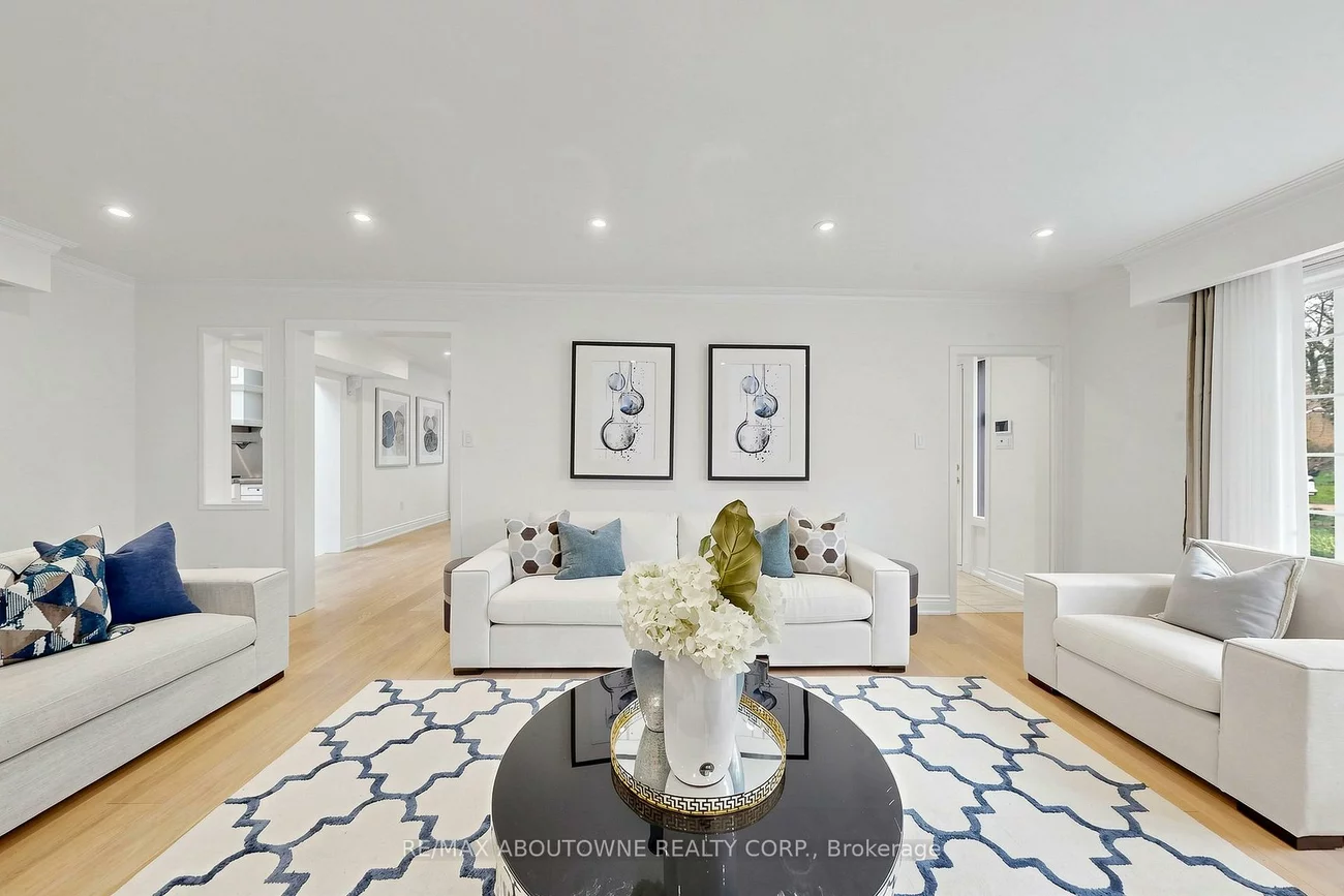 1316, Cambridge, 1011 - MO Morrison, Oakville