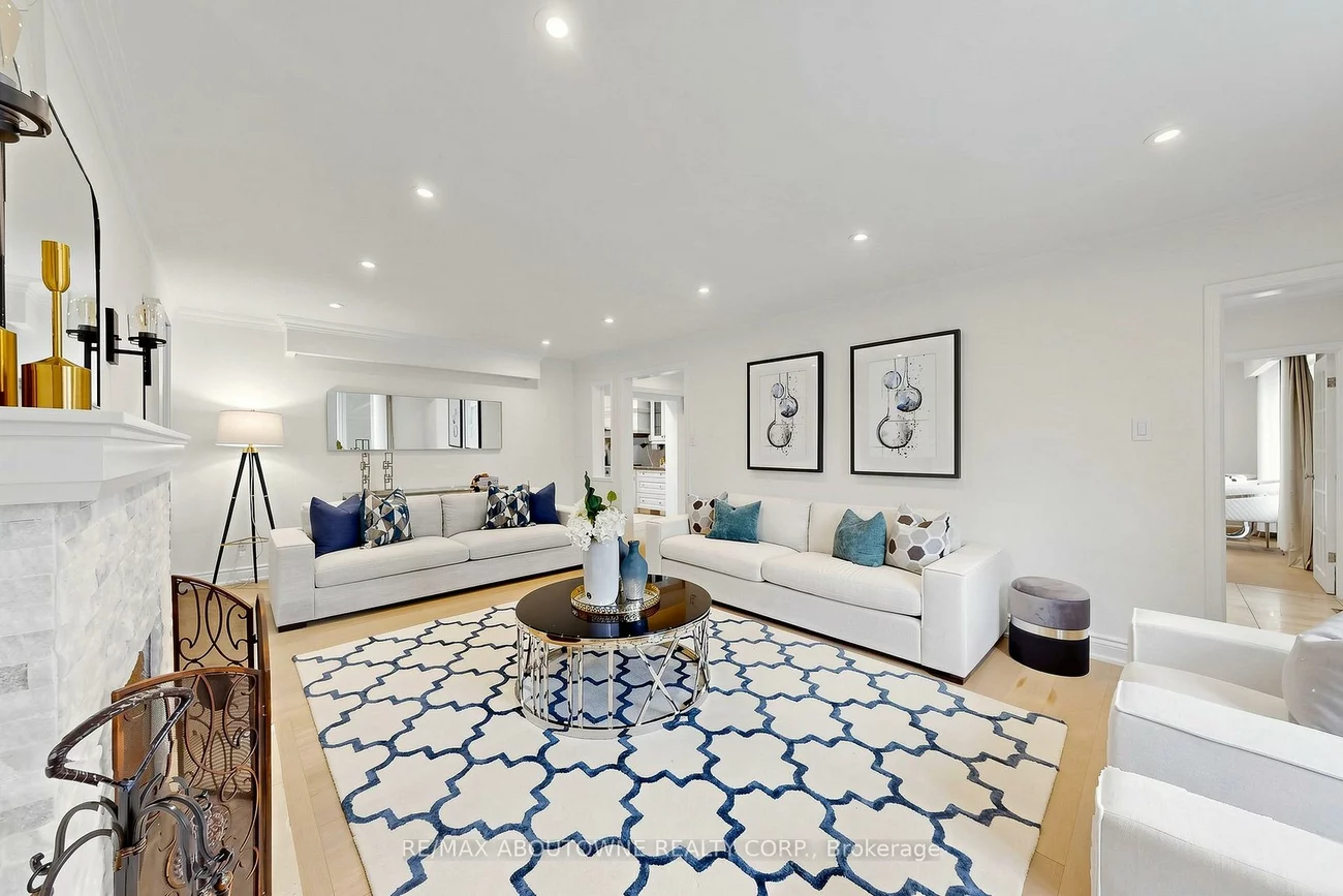 1316, Cambridge, 1011 - MO Morrison, Oakville