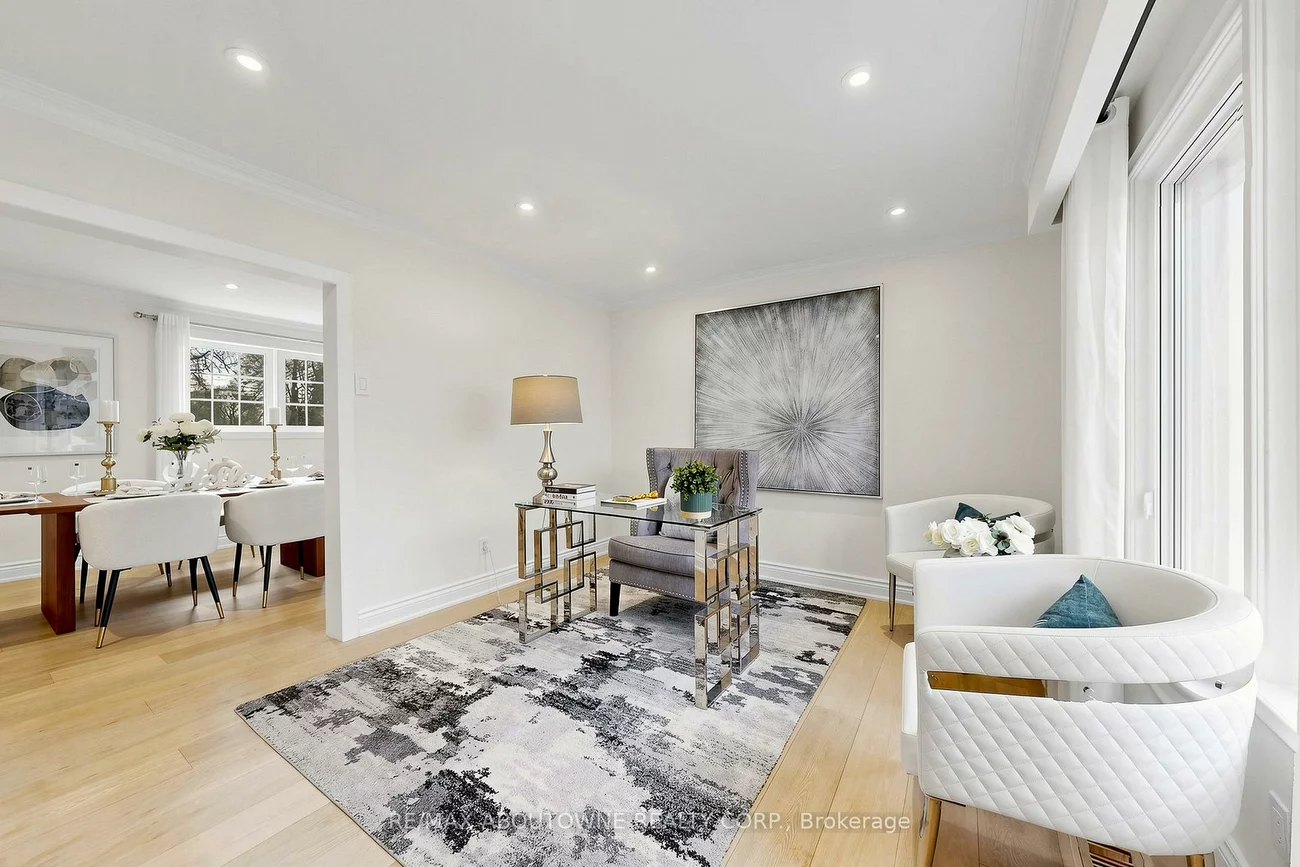 1316, Cambridge, 1011 - MO Morrison, Oakville