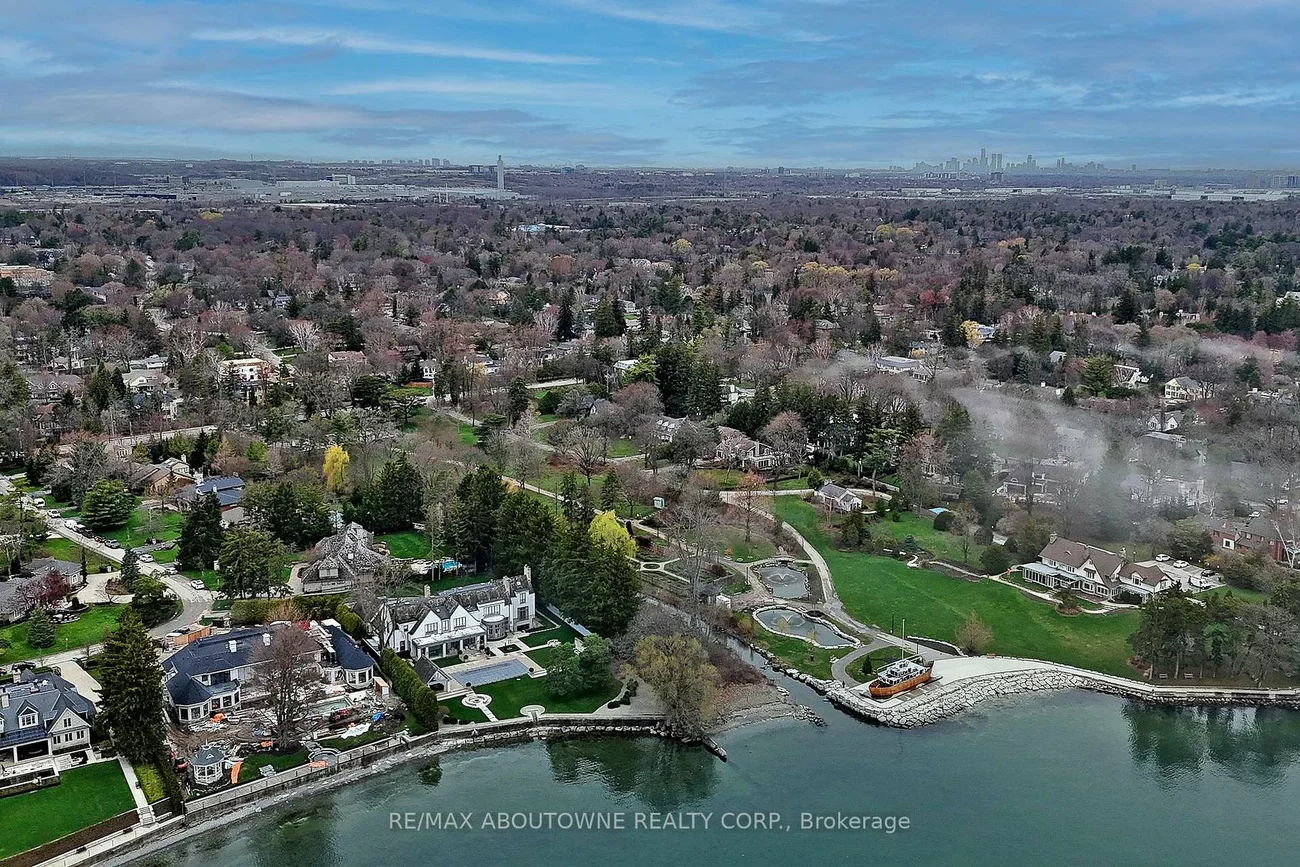 1316, Cambridge, 1011 - MO Morrison, Oakville