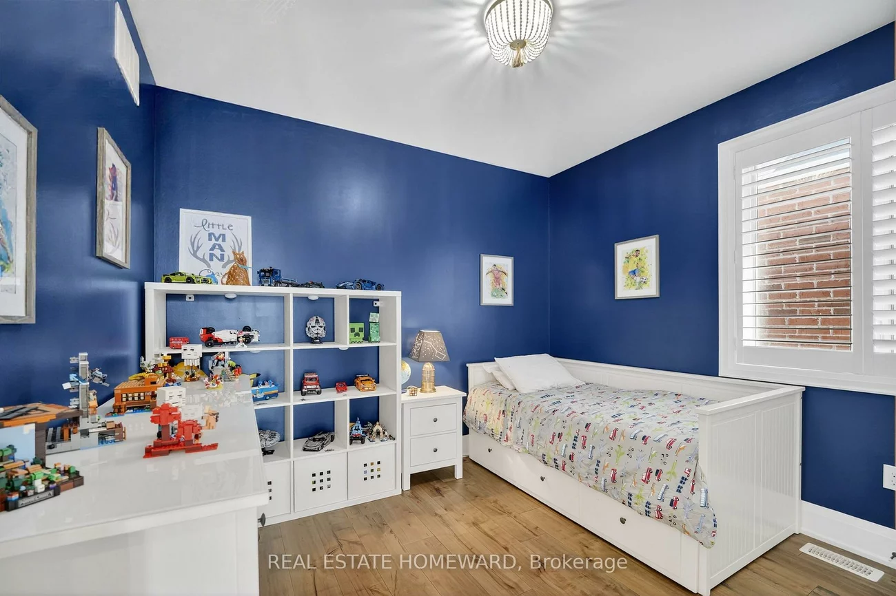3329, Vernon Powell, 1008 - GO Glenorchy, Oakville