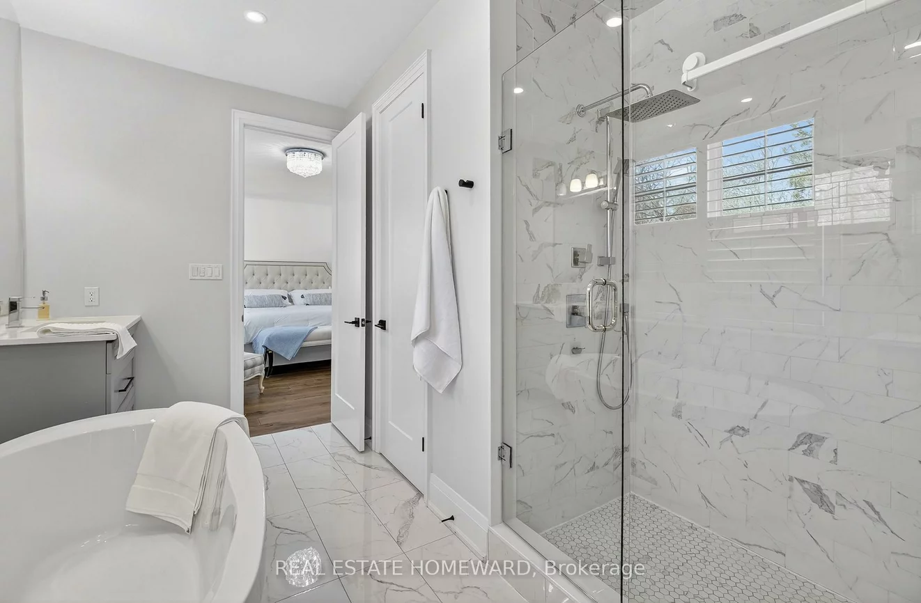 3329, Vernon Powell, 1008 - GO Glenorchy, Oakville