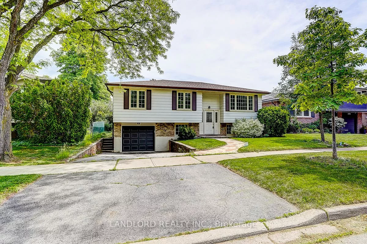 2294, Wyandotte, 1020 - WO West, Oakville