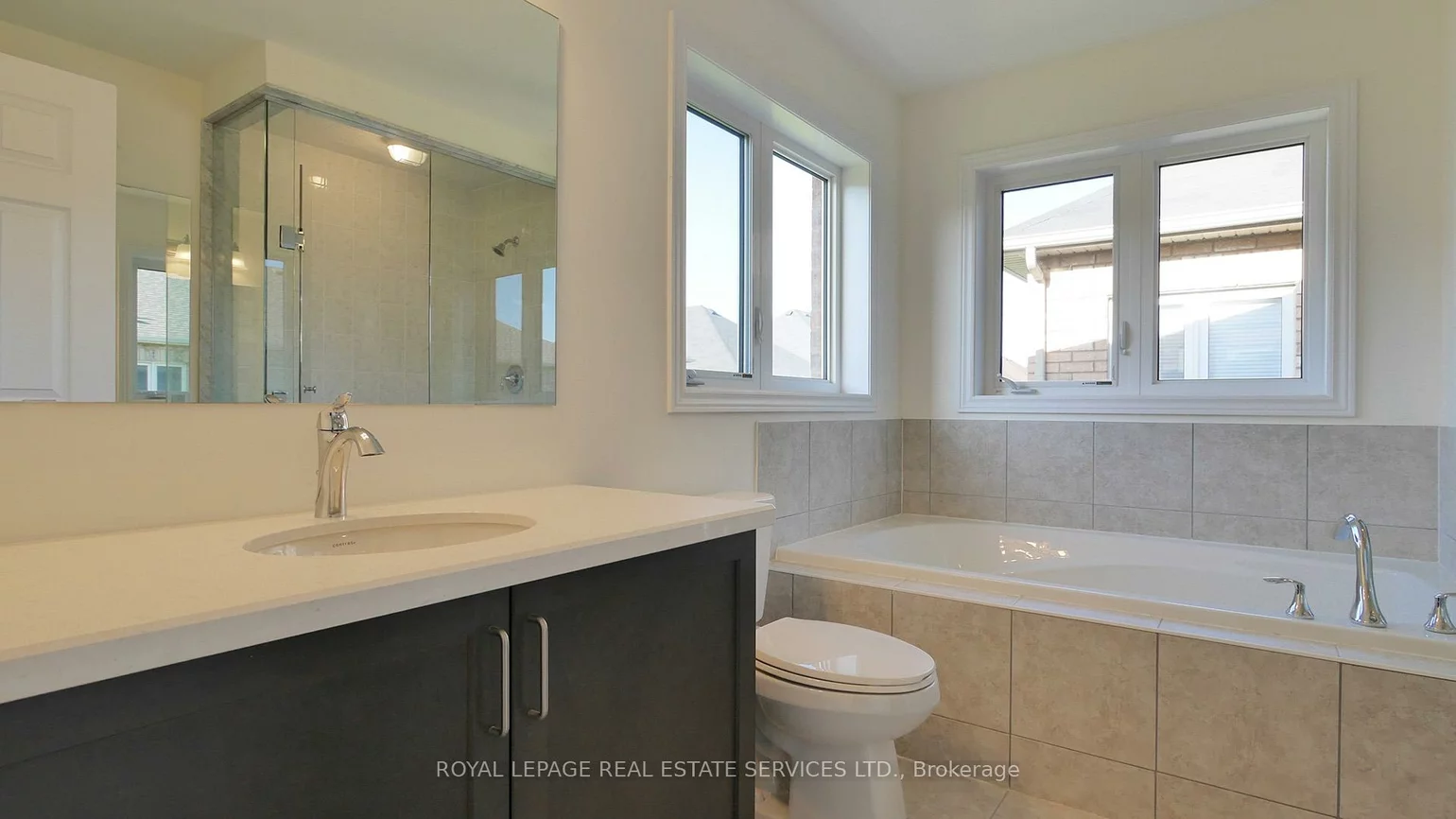 103, Huguenot, 1008 - GO Glenorchy, Oakville
