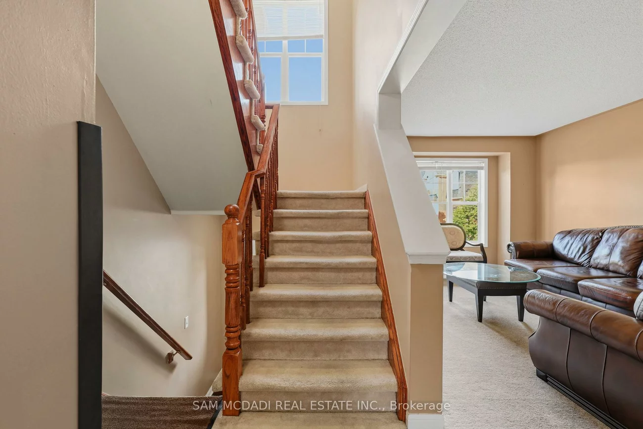 3086, Stornoway, 1000 - BC Bronte Creek, Oakville
