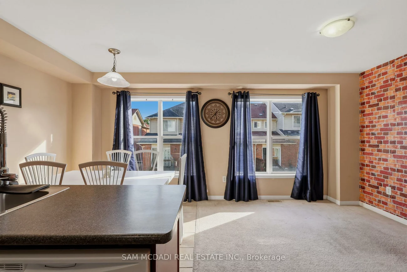 3086, Stornoway, 1000 - BC Bronte Creek, Oakville