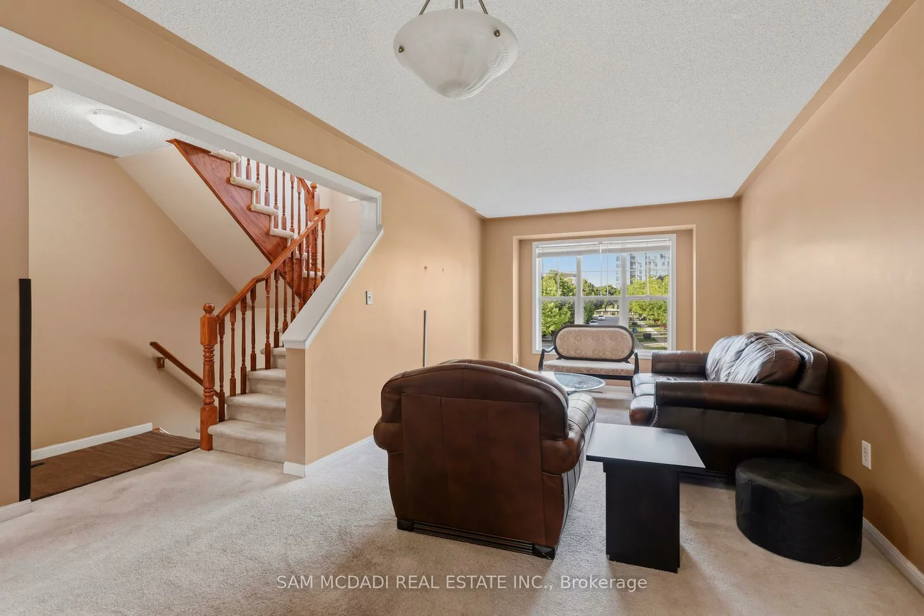 3086, Stornoway, 1000 - BC Bronte Creek, Oakville