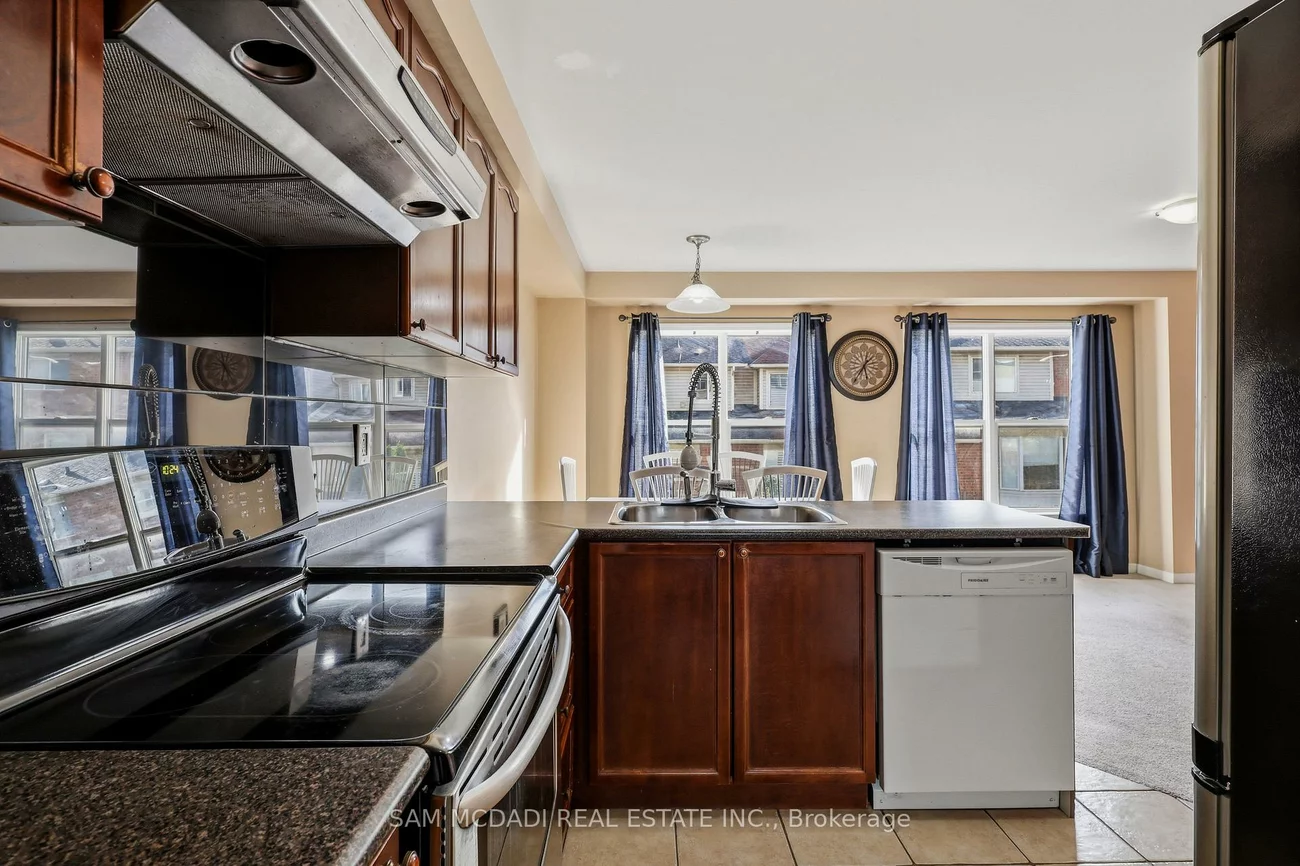 3086, Stornoway, 1000 - BC Bronte Creek, Oakville