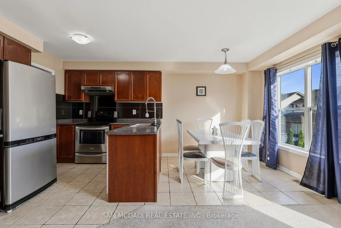 3086, Stornoway, 1000 - BC Bronte Creek, Oakville