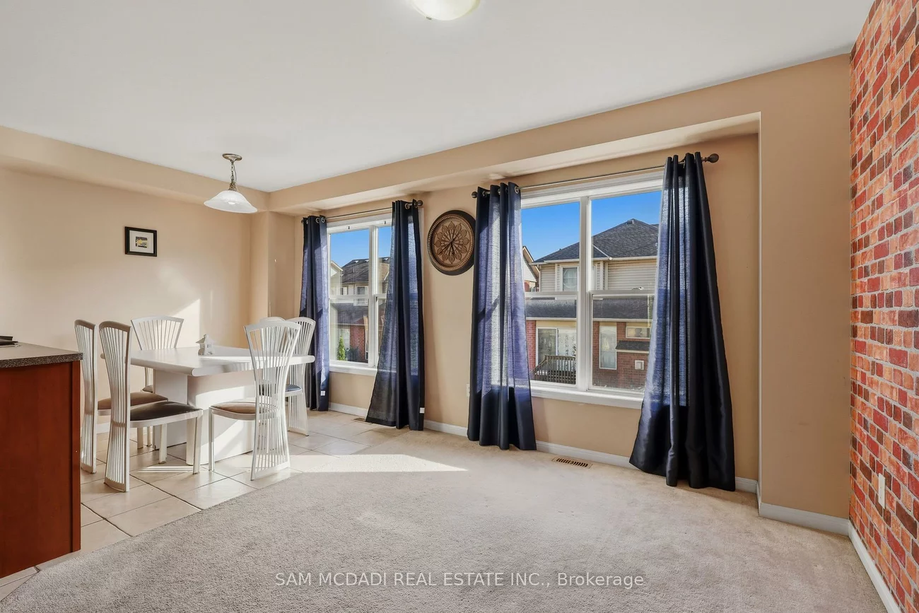 3086, Stornoway, 1000 - BC Bronte Creek, Oakville