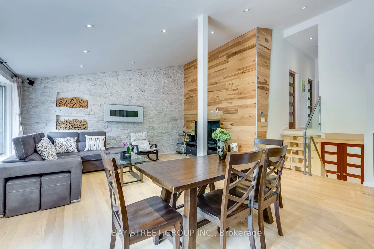 1238, Landfair, 1005 - FA Falgarwood, Oakville