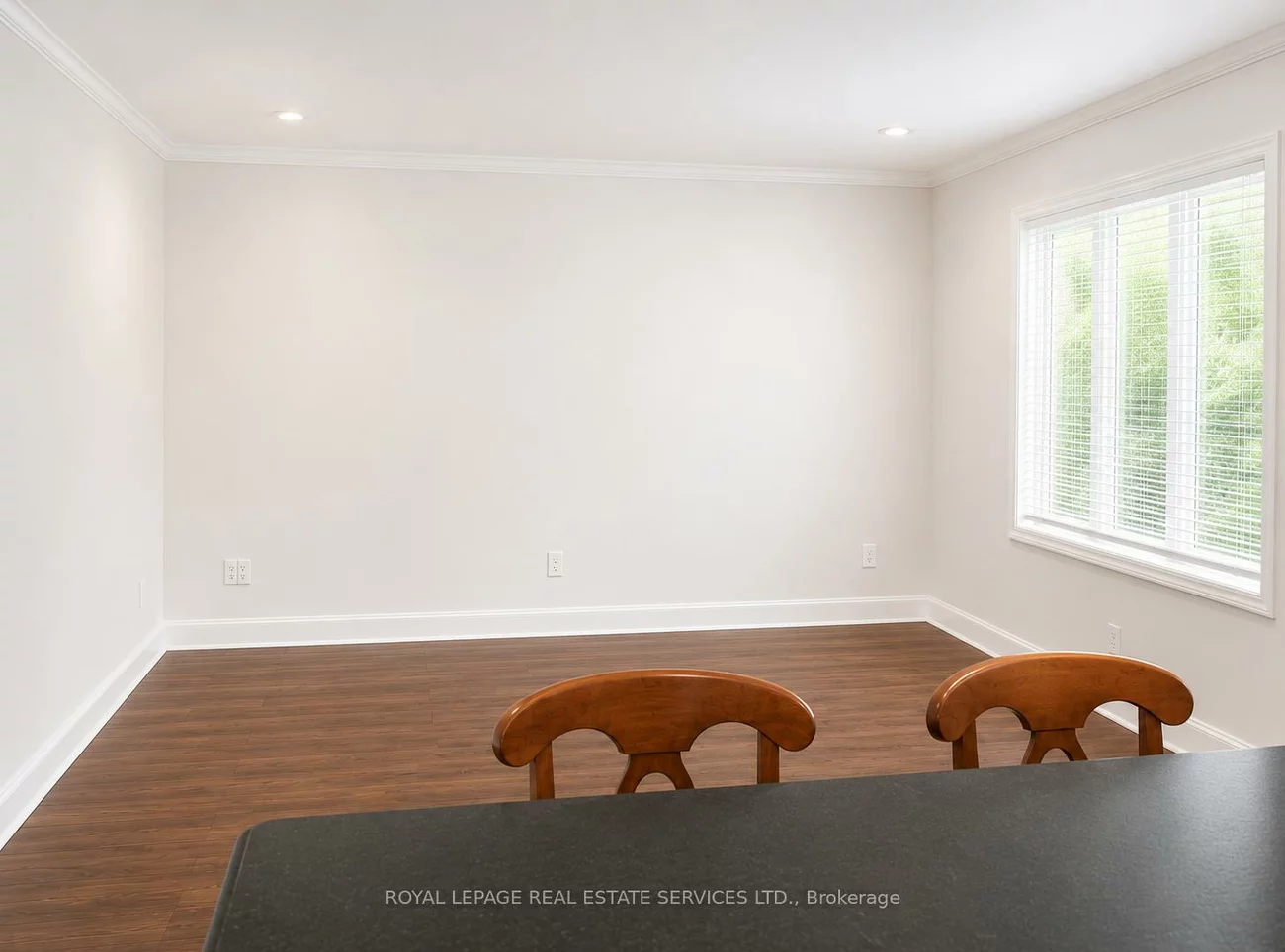 132, Elmwood, 1002 - CO Central, Oakville