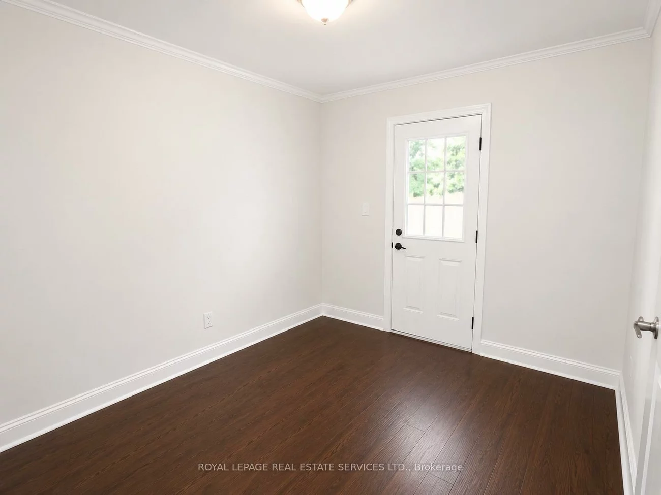 132, Elmwood, 1002 - CO Central, Oakville