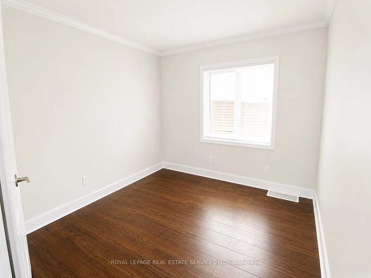132, Elmwood, 1002 - CO Central, Oakville