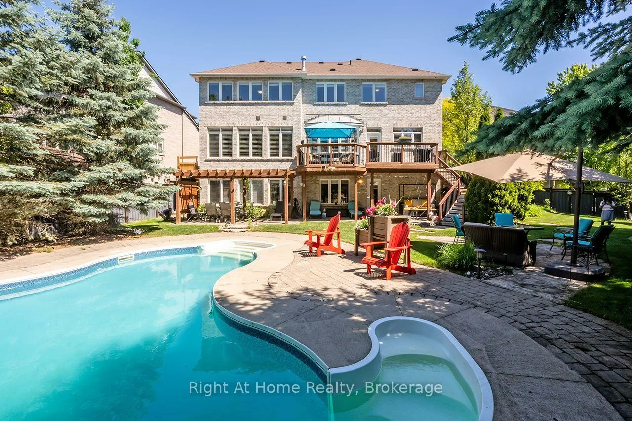 2096, Bingley, 1000 - BC Bronte Creek, Oakville